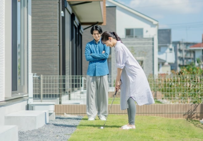 天然芝ならパッティングがみるみる上達するかも