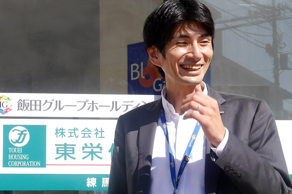 営業担当　清水