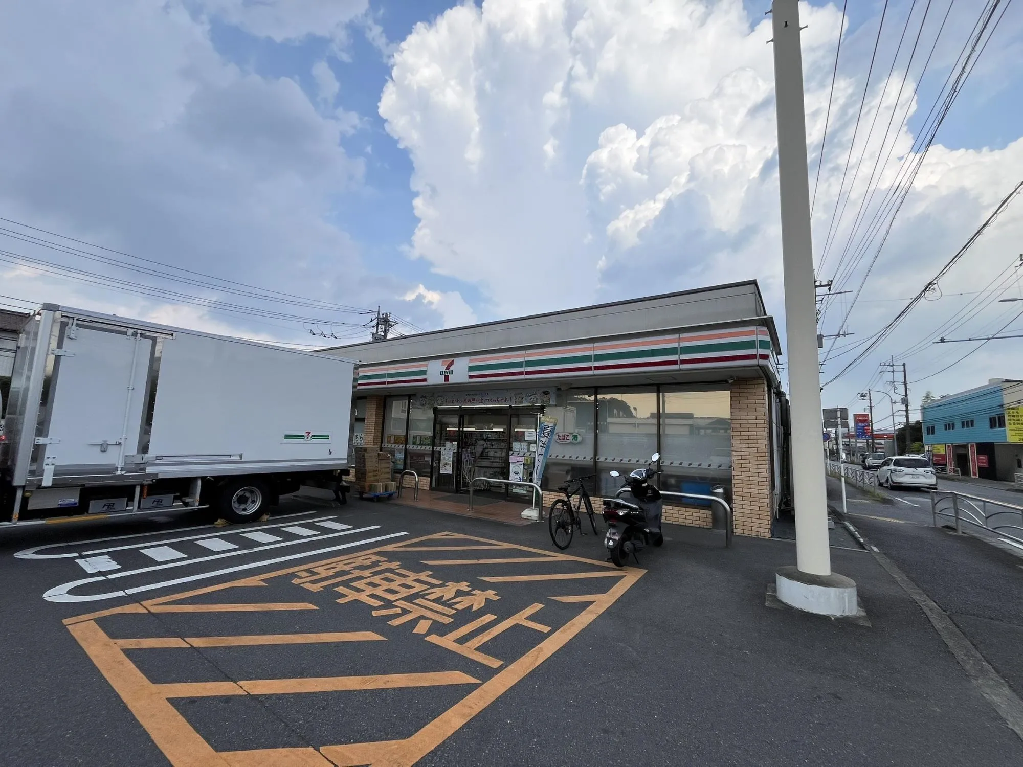 セブン-イレブン 横浜上川井町店
