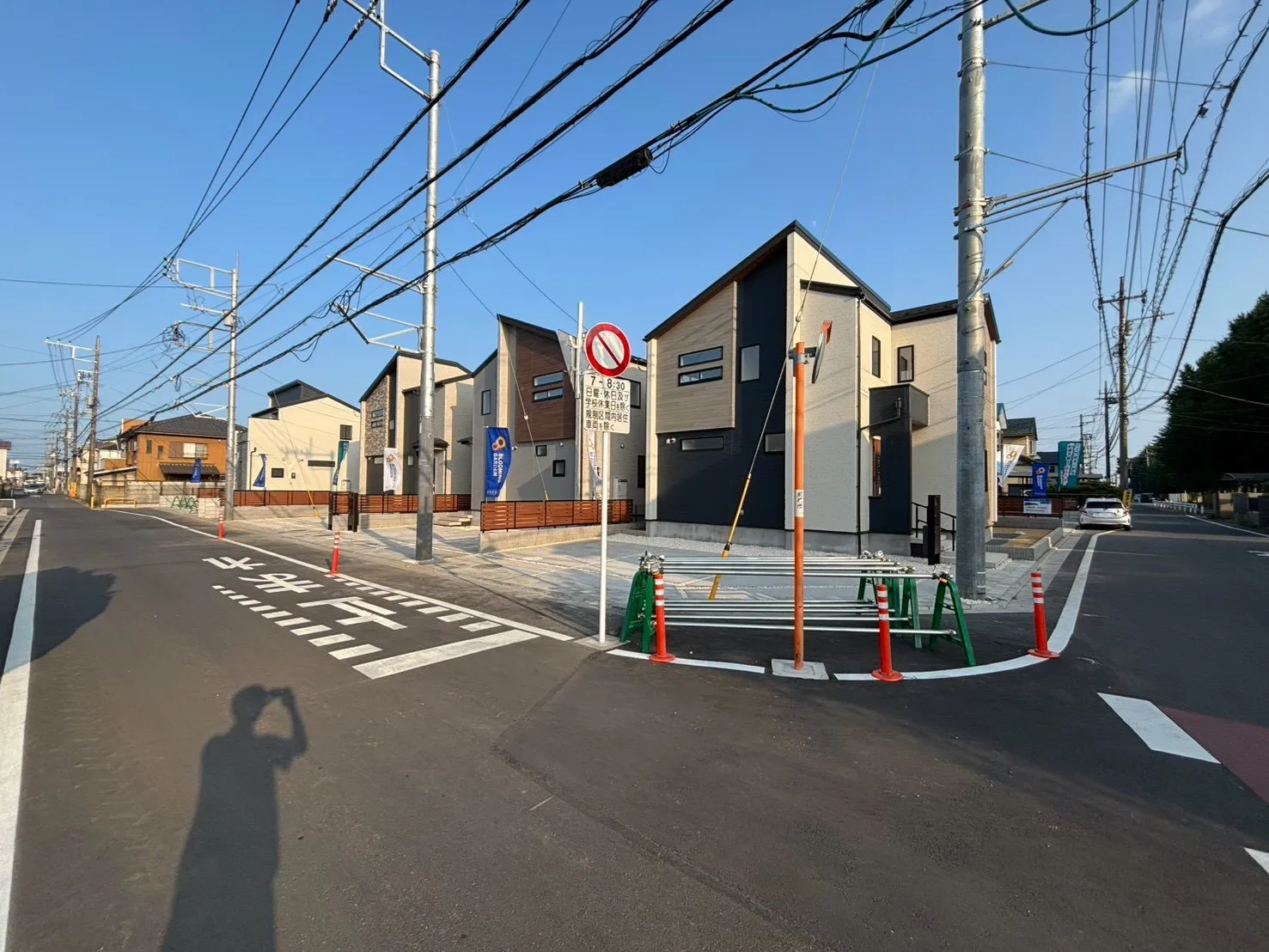 【奥から②、④、⑤、⑥号棟:外観写真】