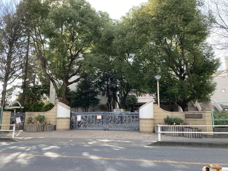 辻小学校