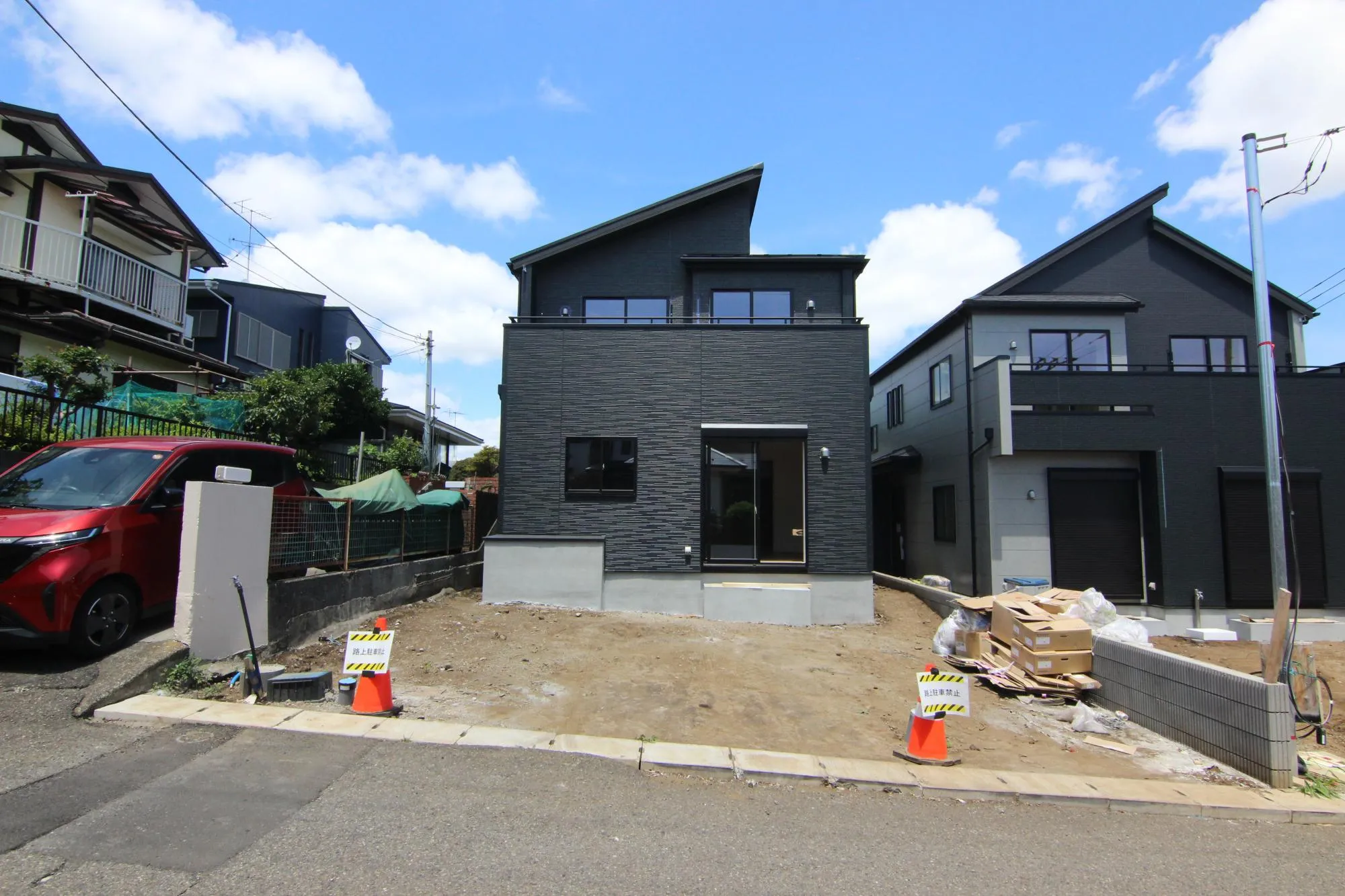 小田急小田原線「座間」駅まで徒歩17分!
相鉄本線「かしわ台」駅まで徒歩20分!