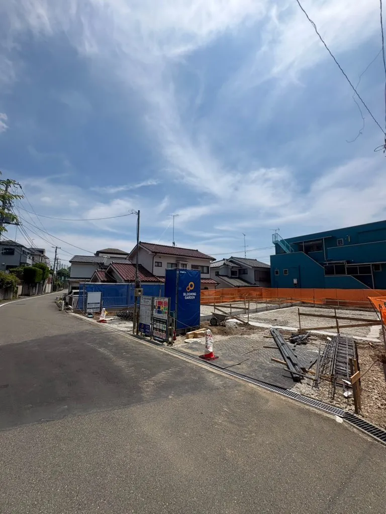 1号棟は玄関吹抜を採用!2号棟は、広い玄関スペースを採用!