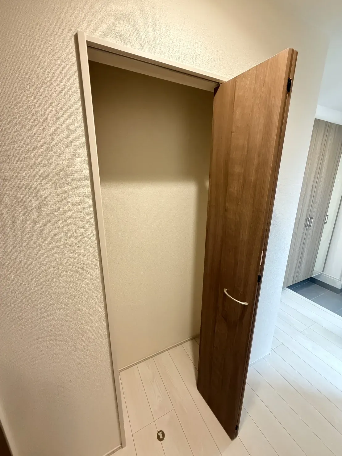 ①1階収納