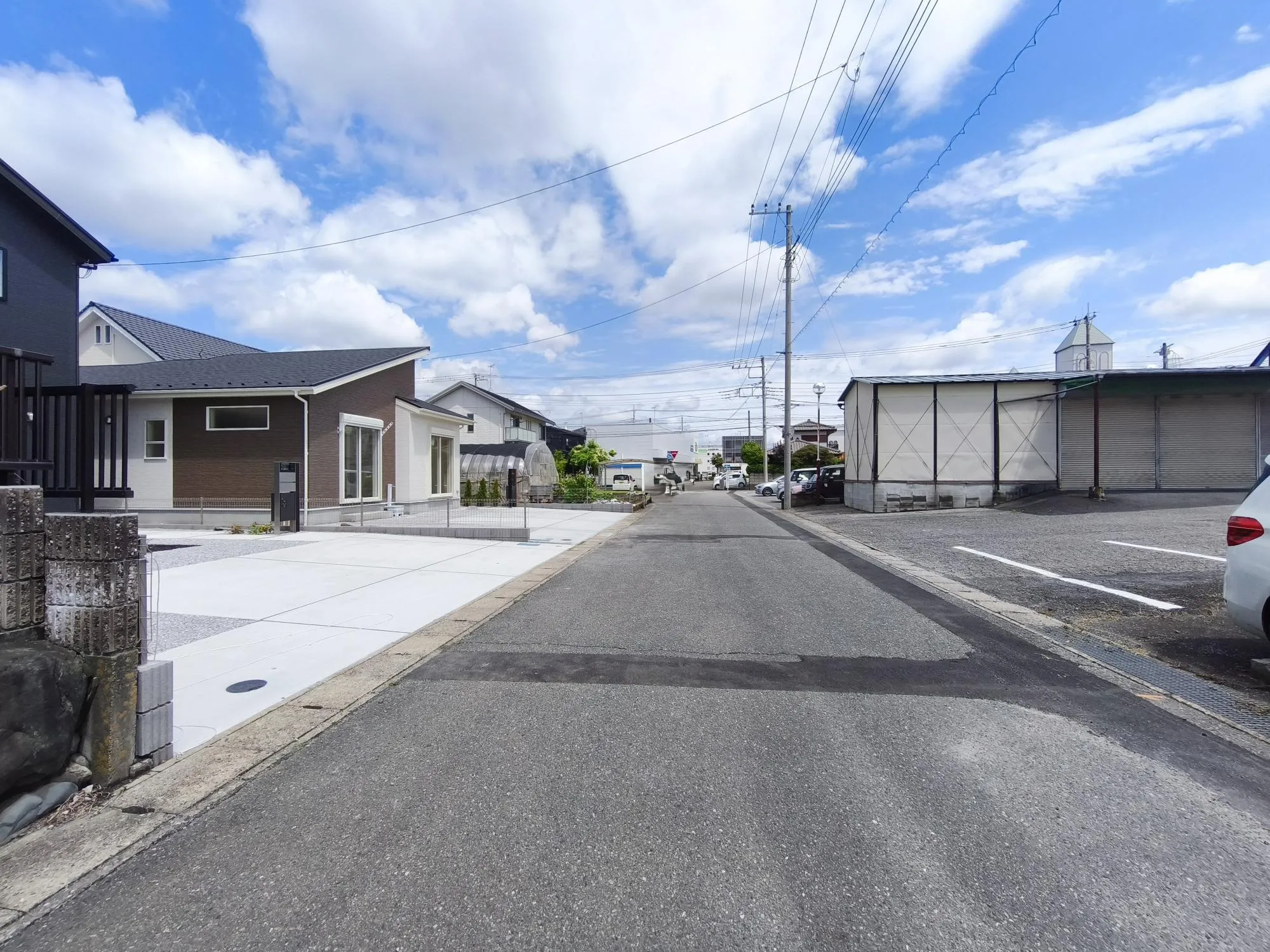 前面道路　南約6.0m公道
