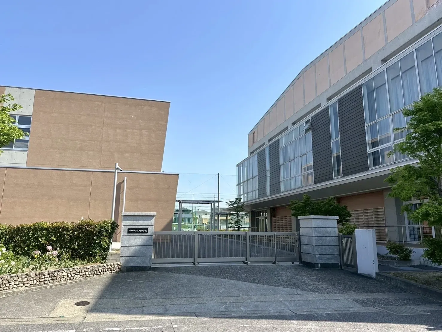 乙川中学校