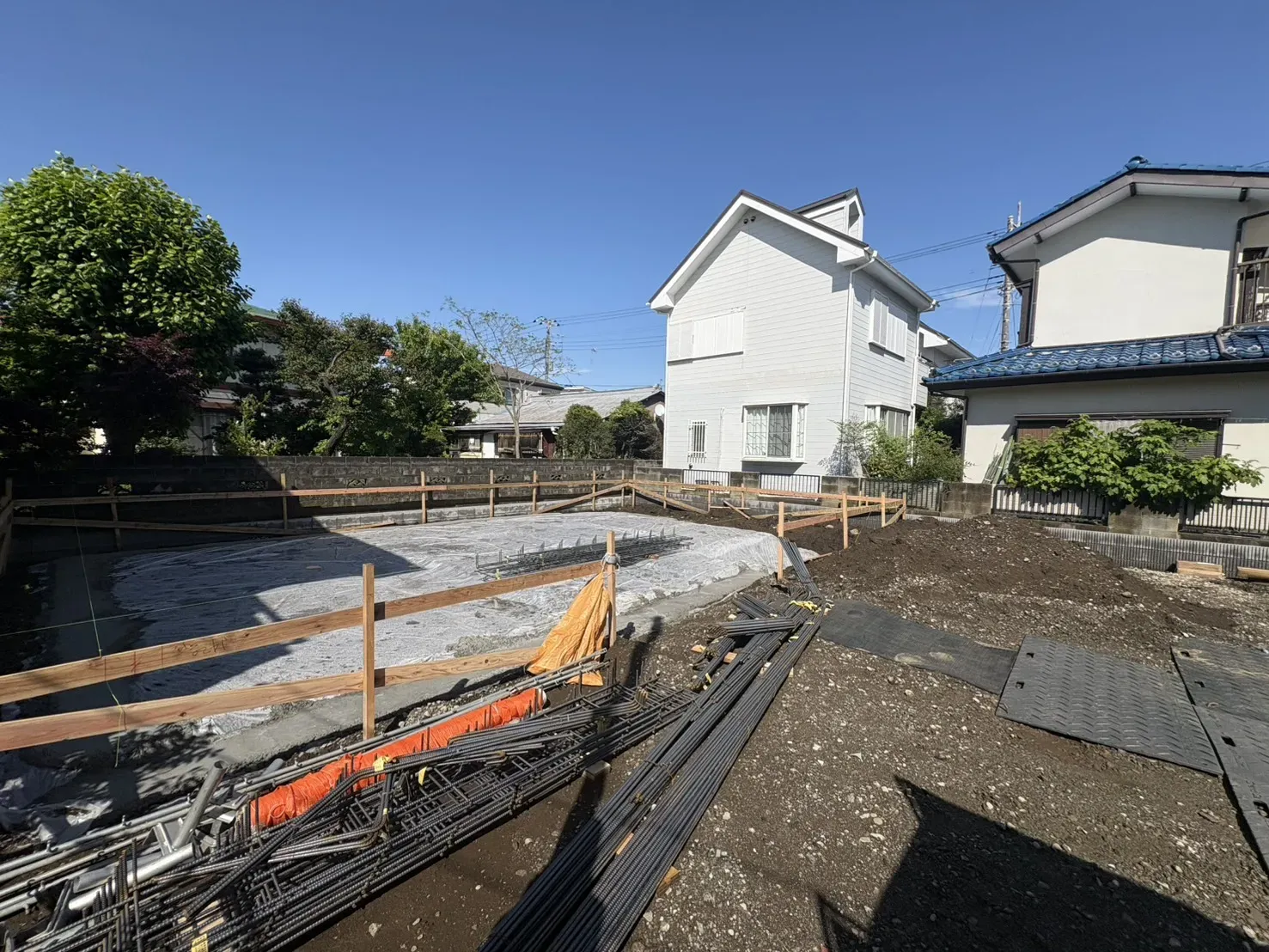 完成に向けて、日々建ち上がる建物を見るのは心躍るものです!