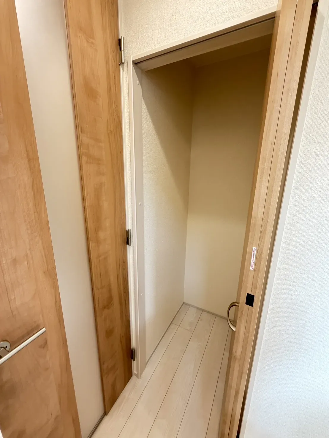 ①1階収納