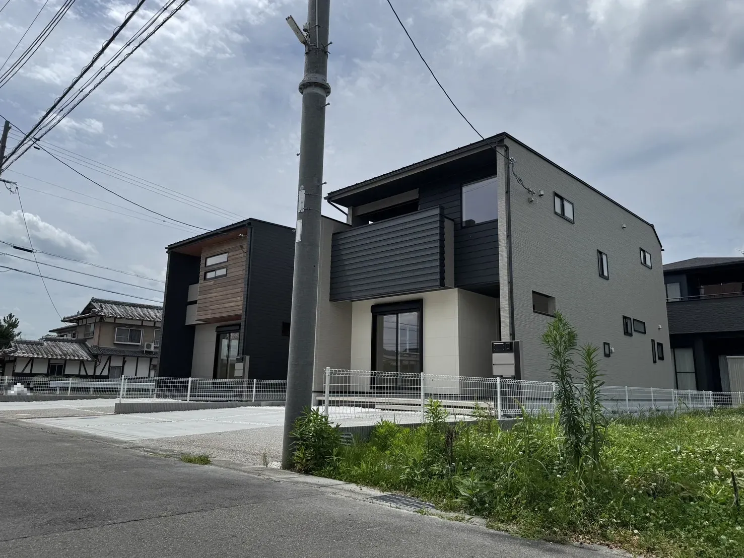 【外観③号棟】