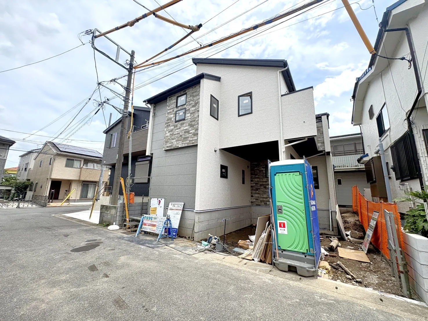 【外観写真】太陽光パネル標準装備◎。環境にやさしくエコな暮らしが叶います!是非、お気軽にお問い合わせください。