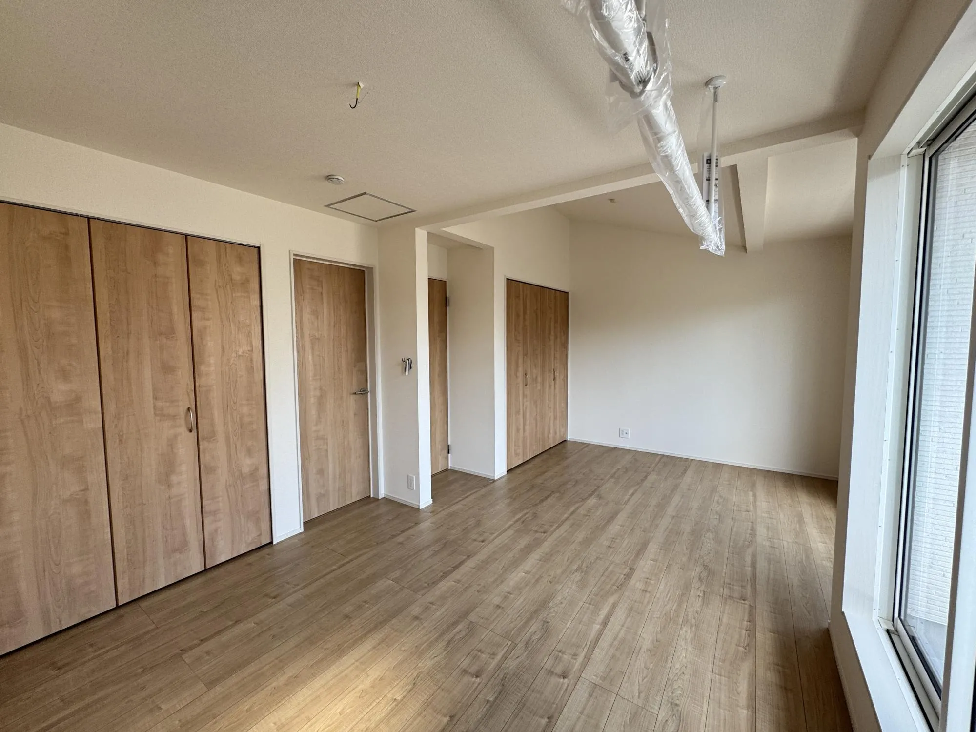 【⑪号棟10.25帖】2部屋に間取り変更が可能です!(別途工事費要)