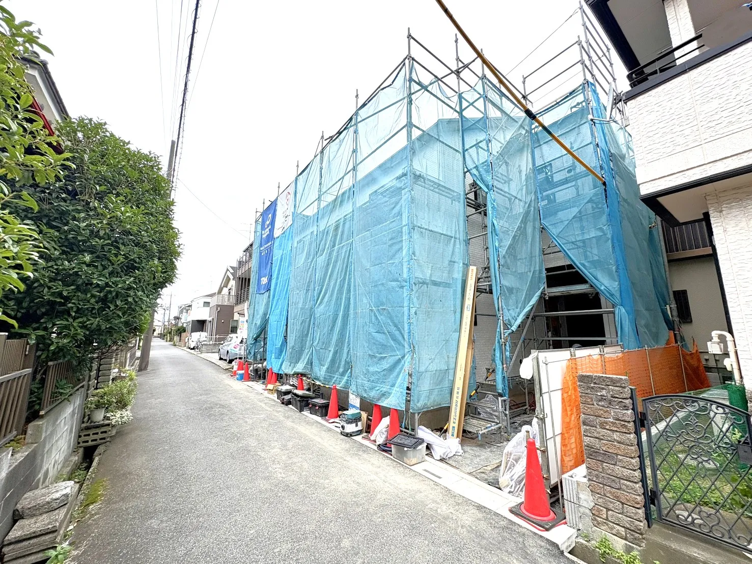 【外観写真】「南越谷」駅徒歩18分・バス便利用も可能。複数路線利用でき、通勤やお出かけにも便利です。
