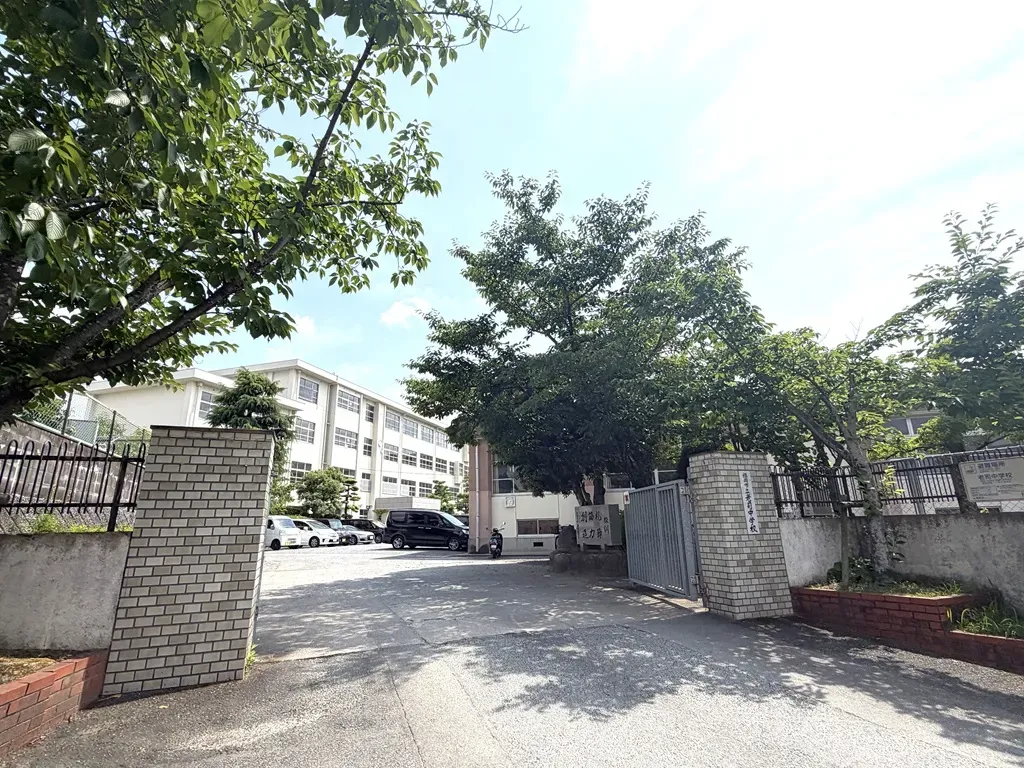 福岡市立老司中学校
