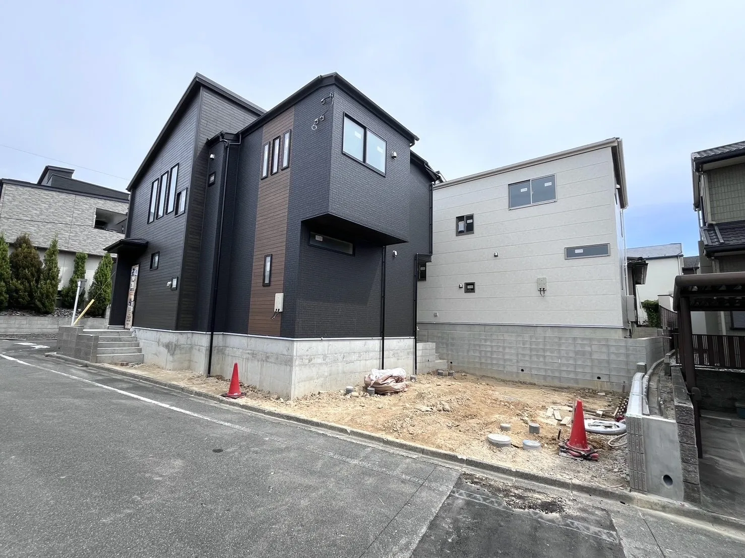 販売現地