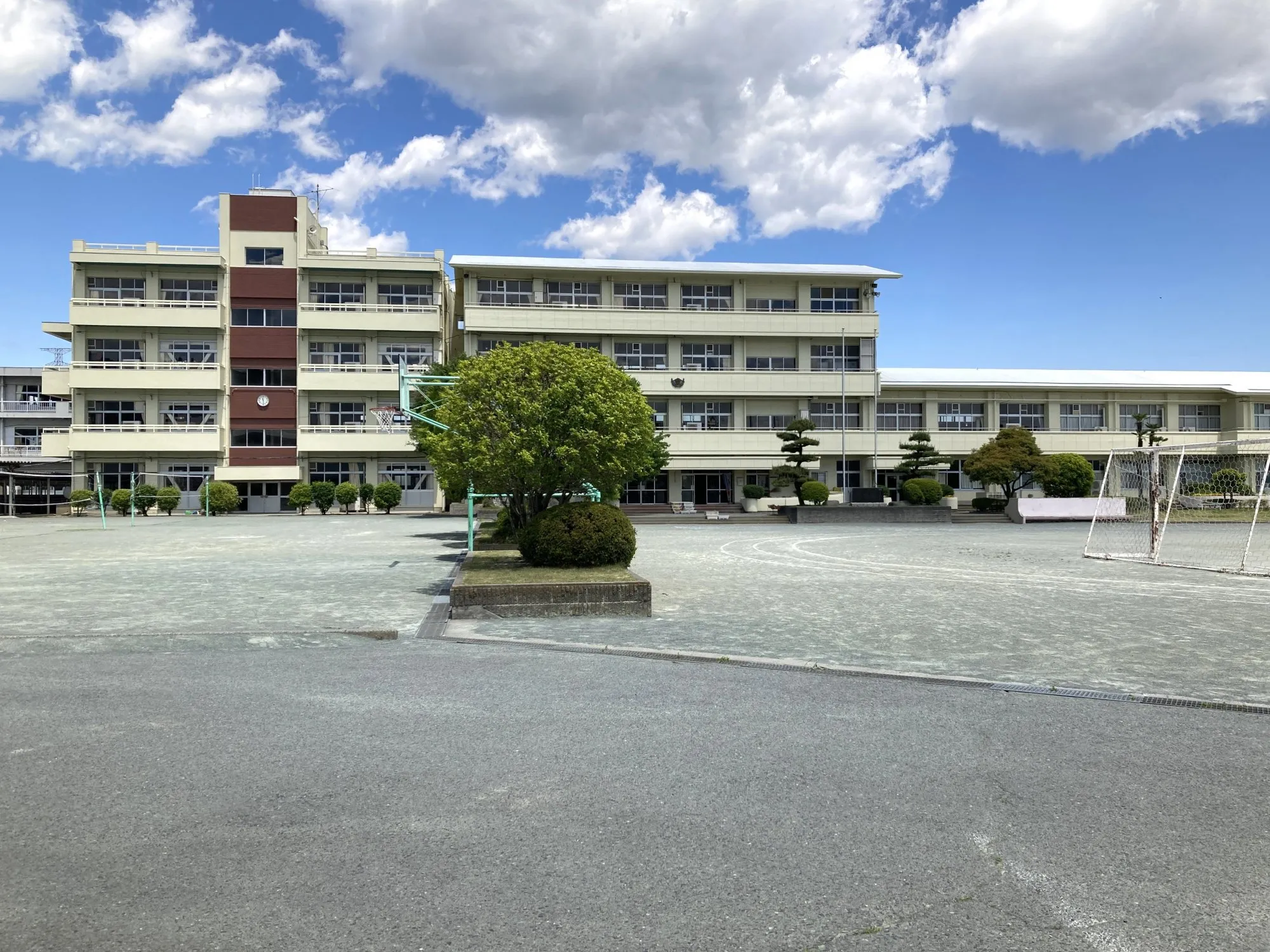 豊岡中学校