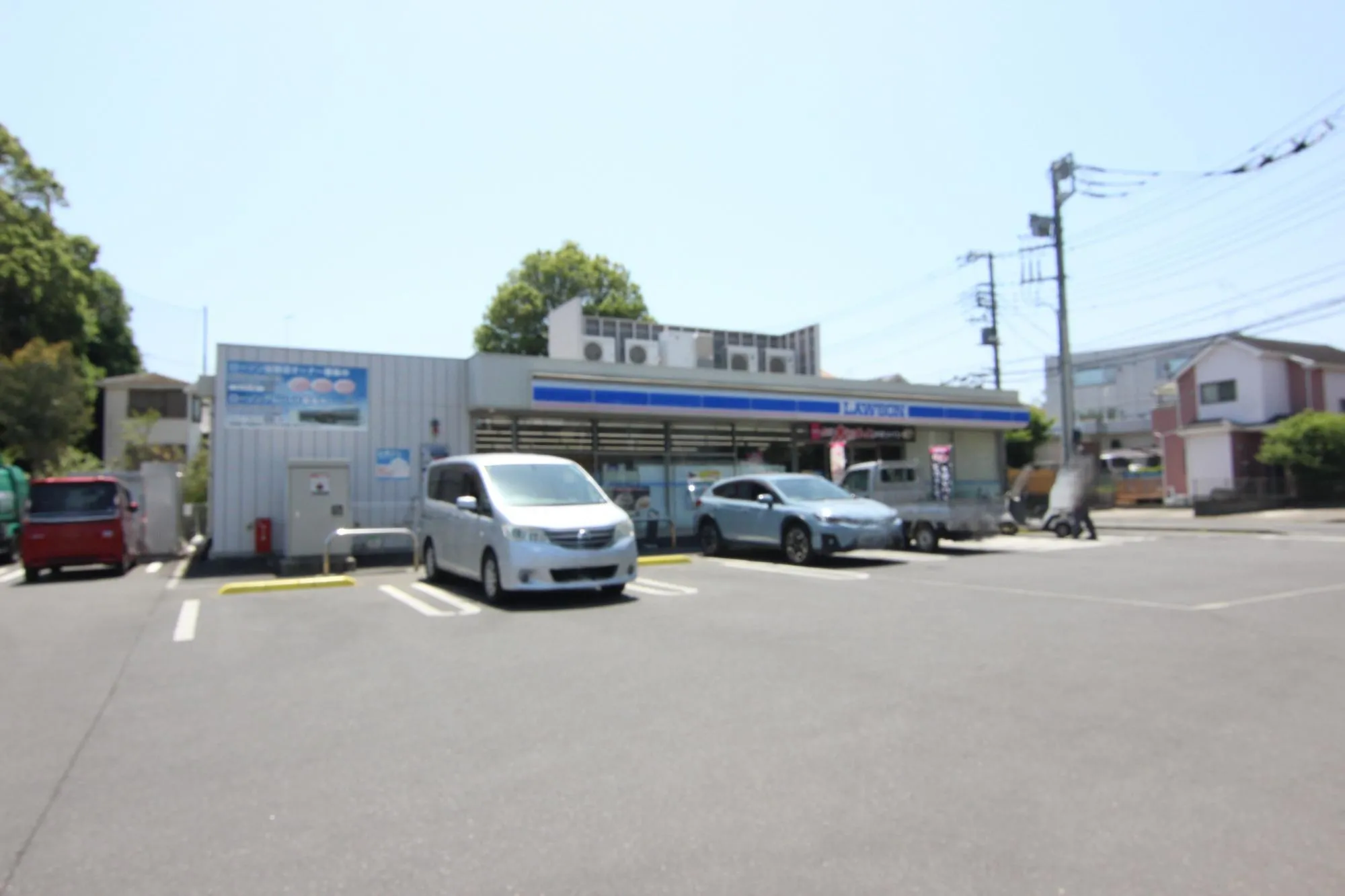 ローソン伊勢原岡崎店