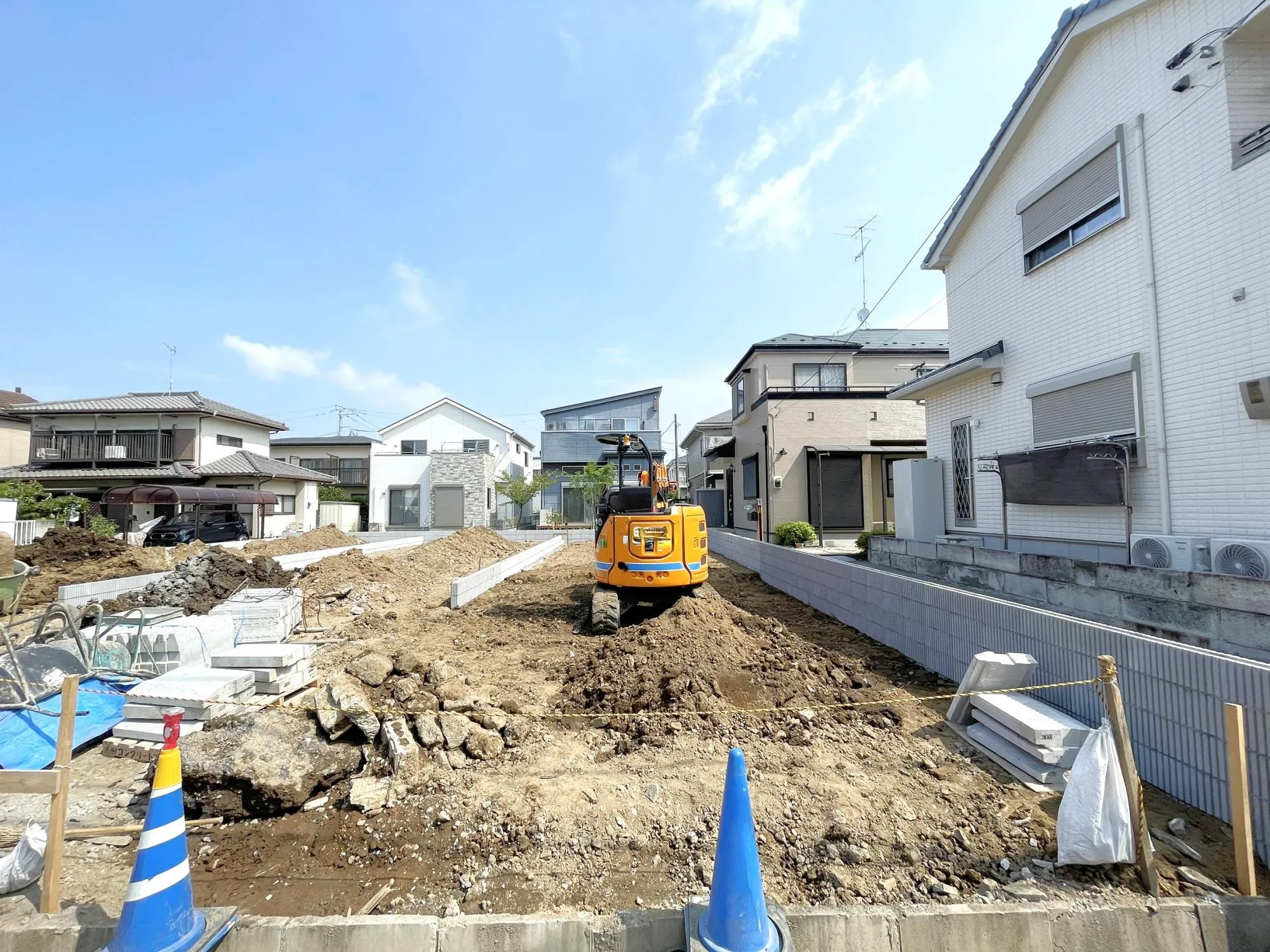 【外観写真】JR宇都宮線・湘南新宿ライン「蓮田」駅徒歩16分。都心方面へのアクセスも良好で、通勤・通学に便利な立地です。