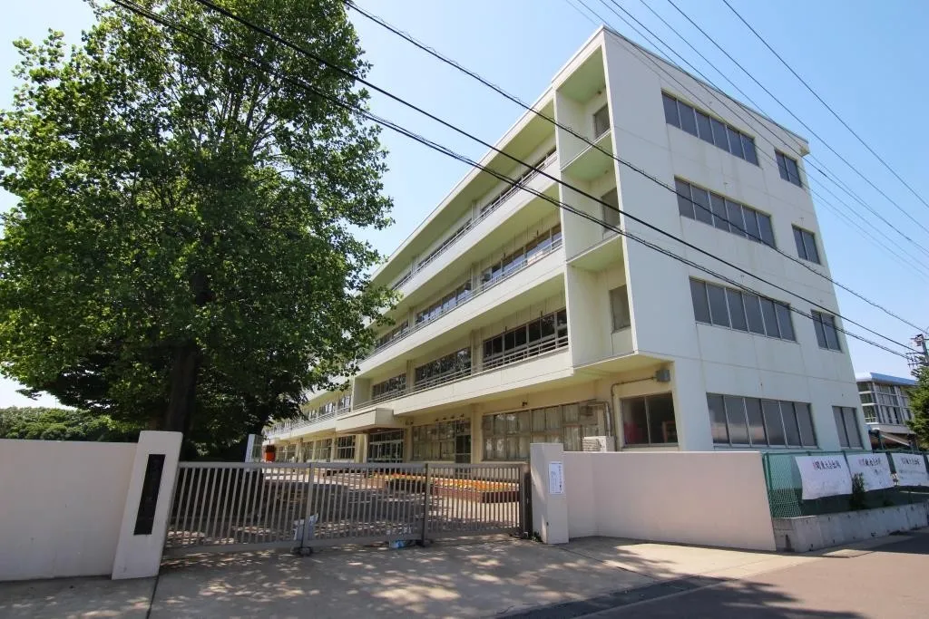 牛久第三中学校