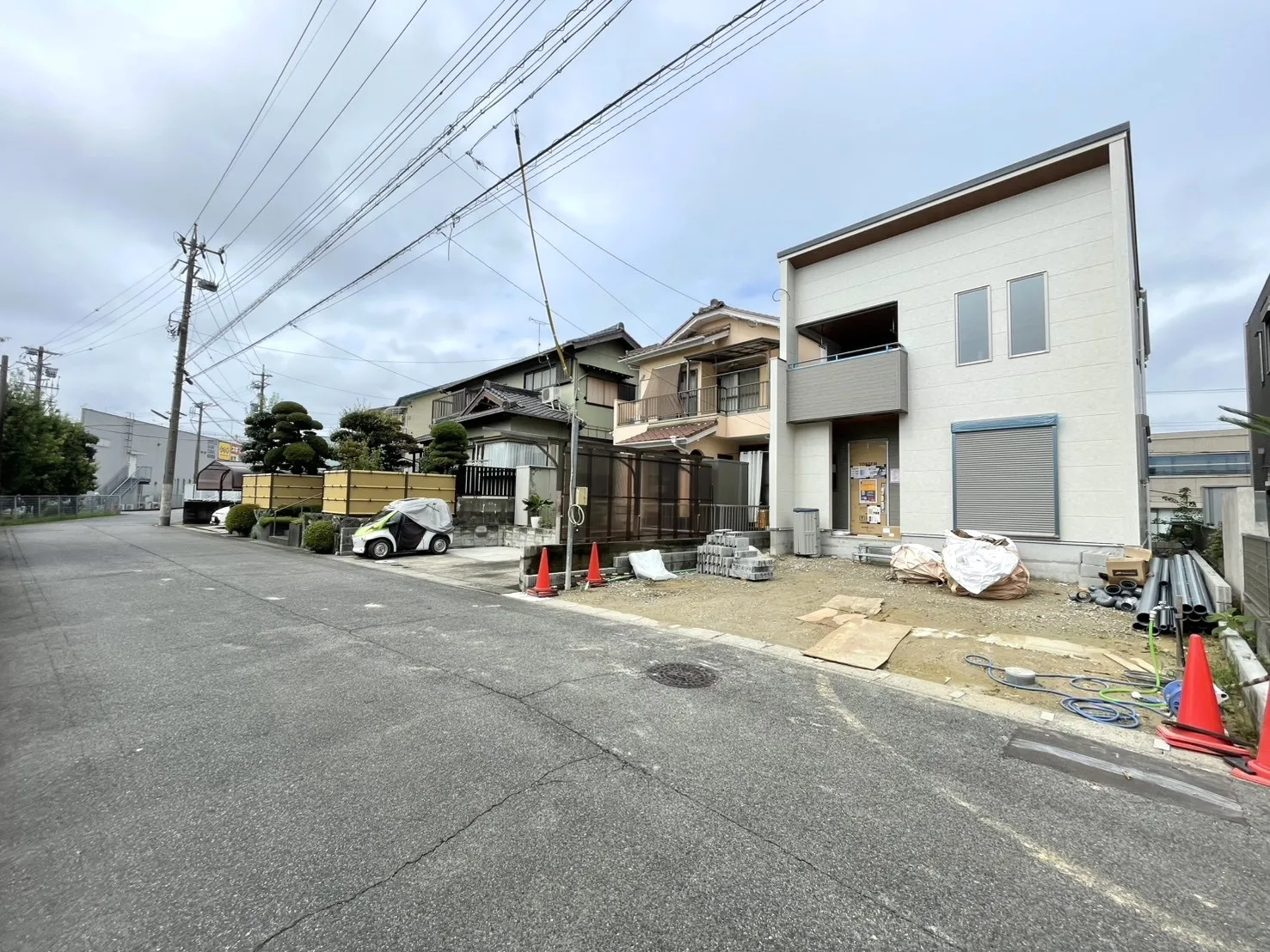 販売現地