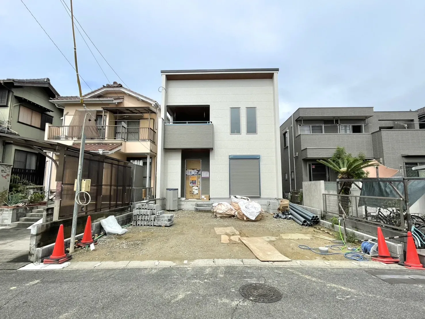 販売現地