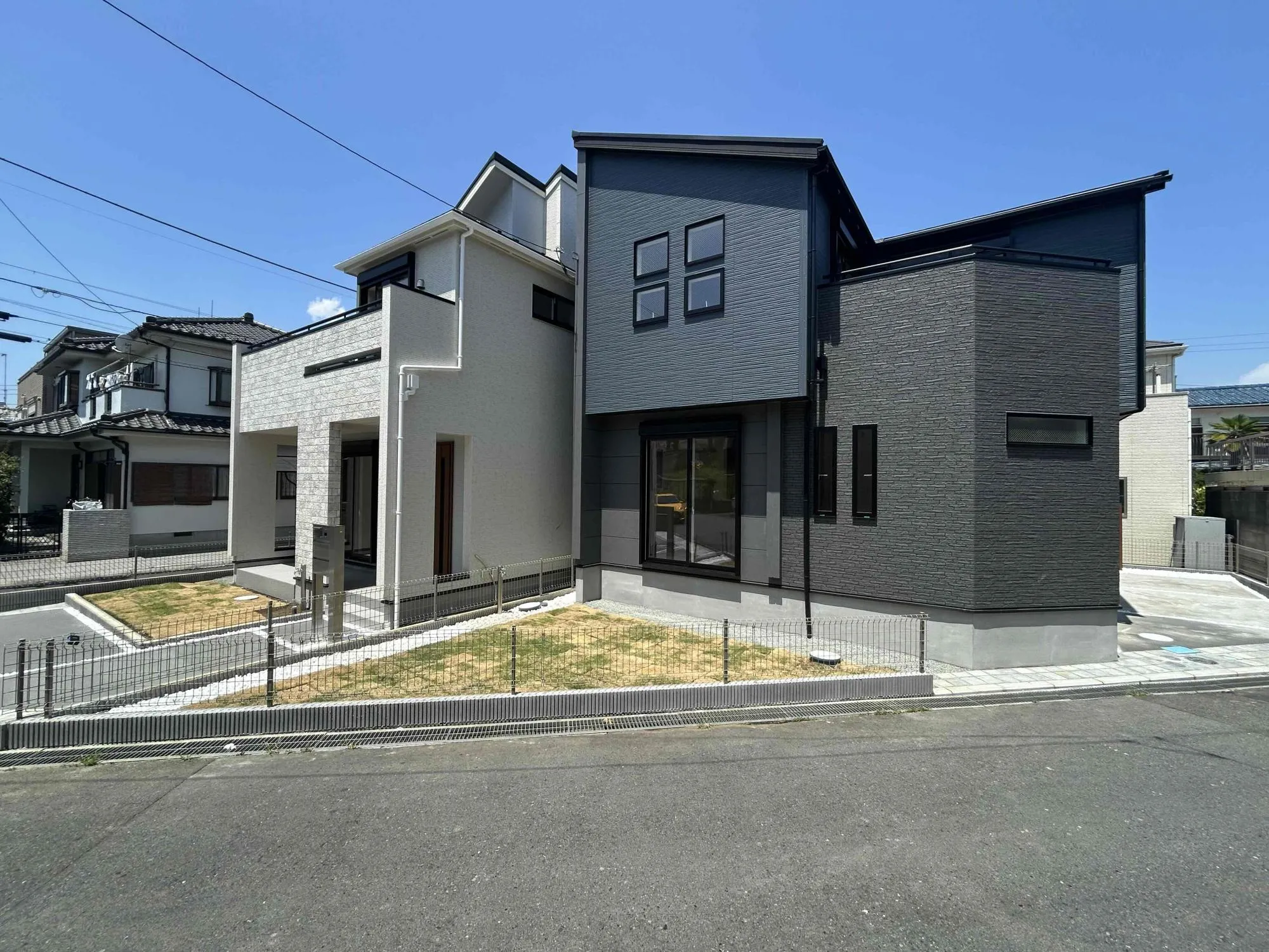 前面道路(南5.1m公道)