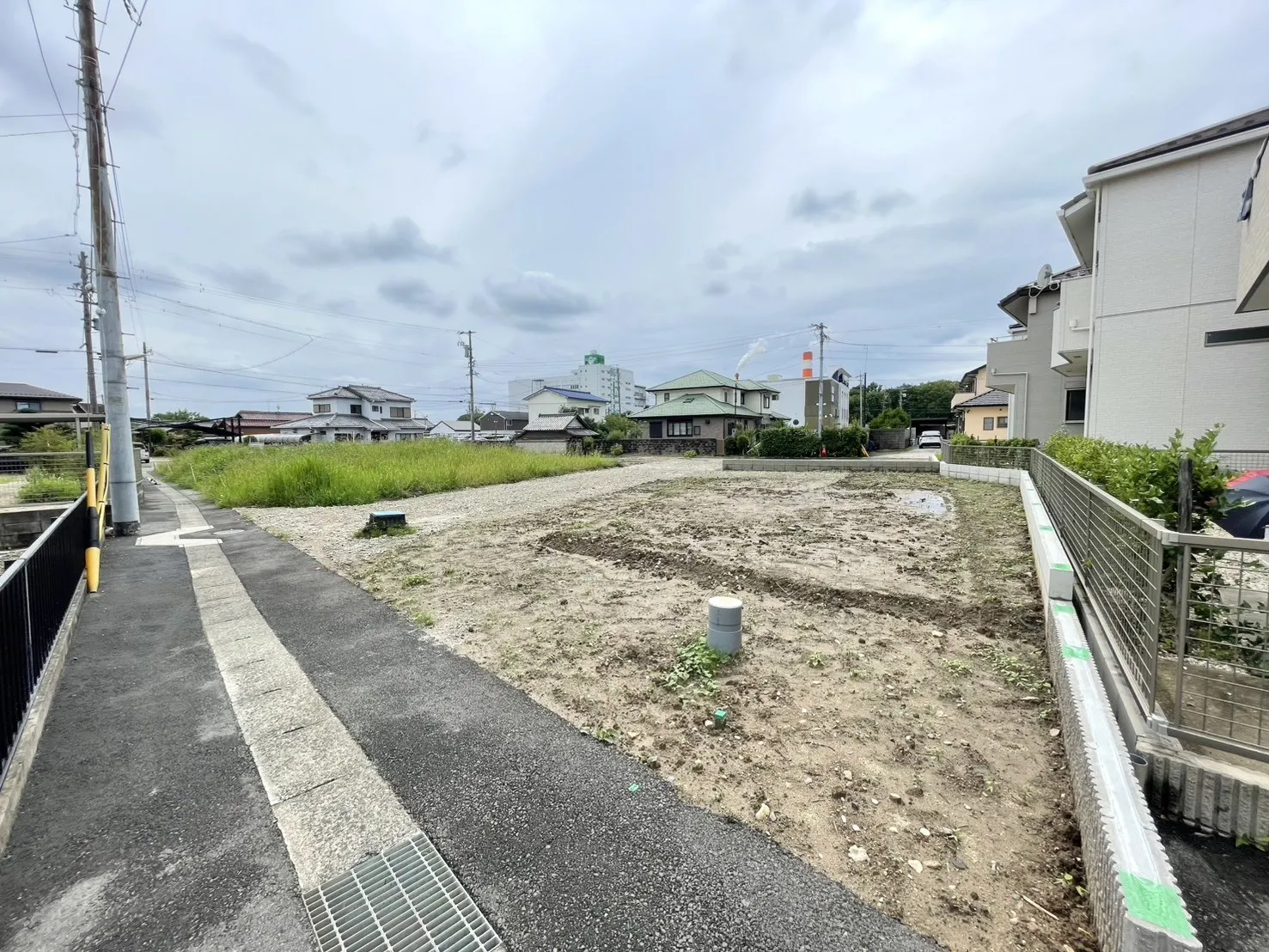 販売現地