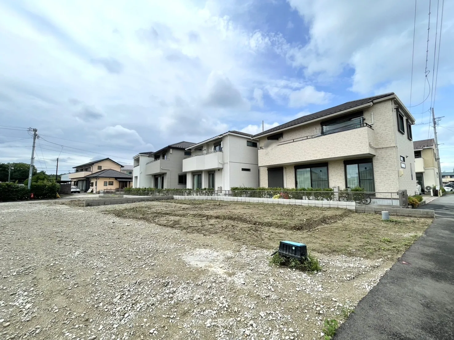 販売現地