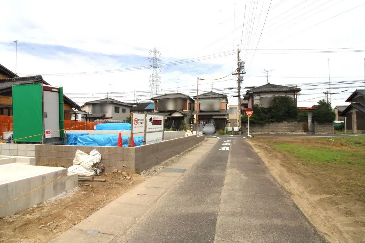 9月20日撮影 東側道路(南→北)