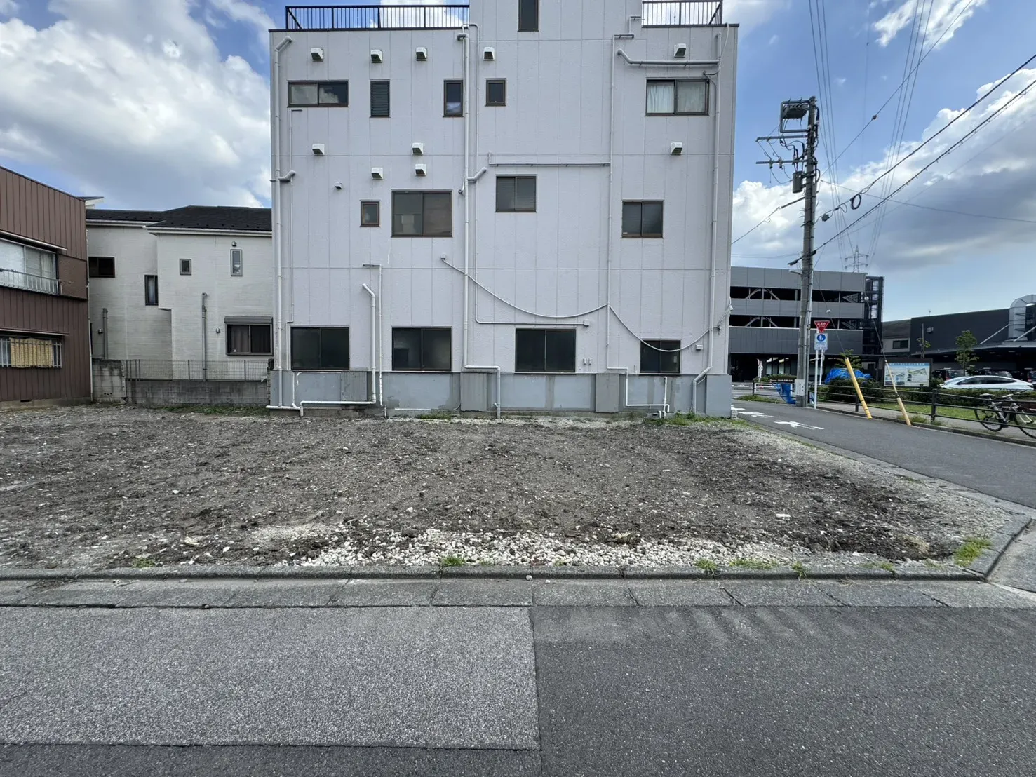 販売現地