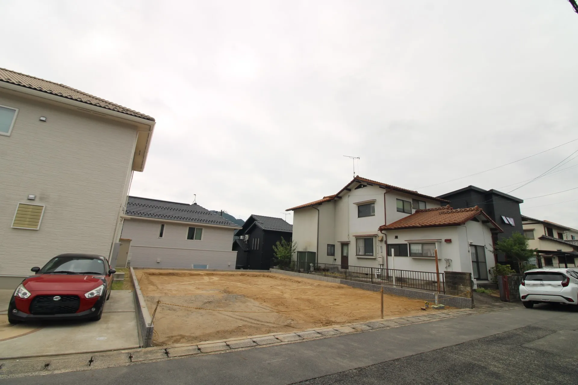 前面道路から見た宅地